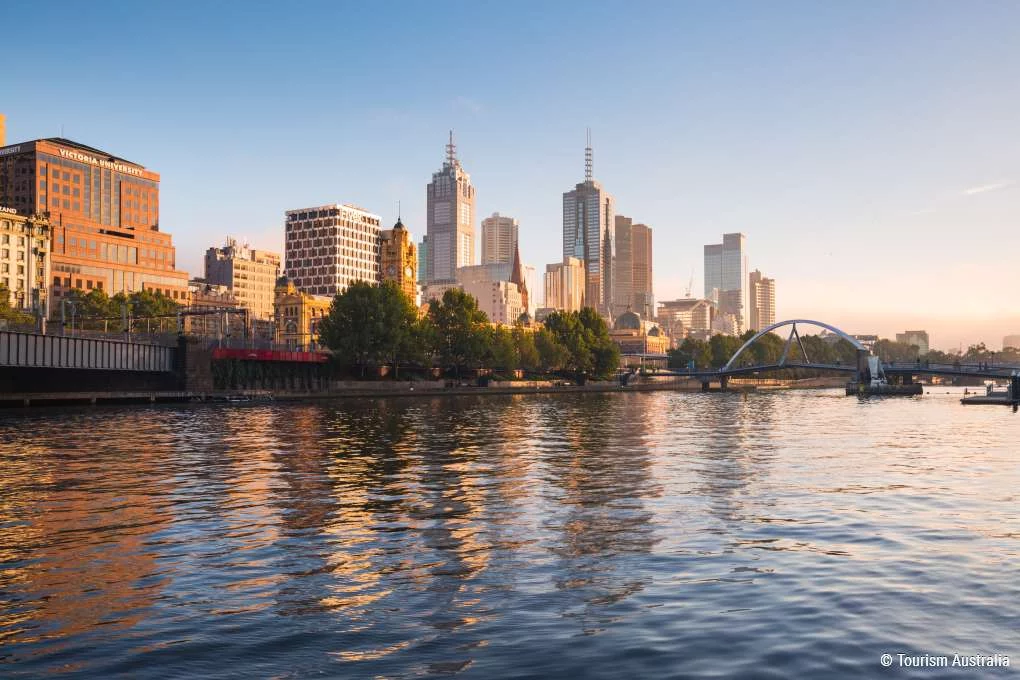 8 Reasons to Book a Melbourne Sunset Cruise